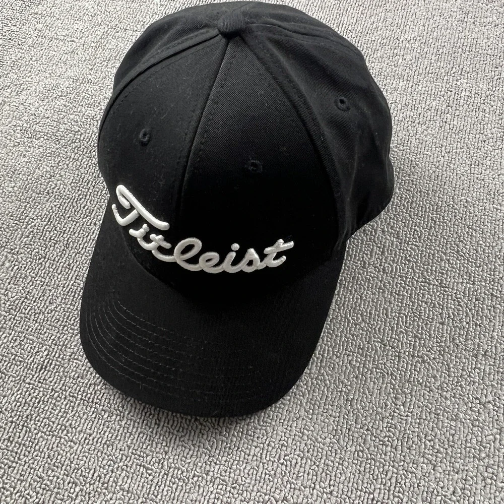 Titleist Hat Adult One Size Black Adjustable Golf Golfing Active Casual Men's